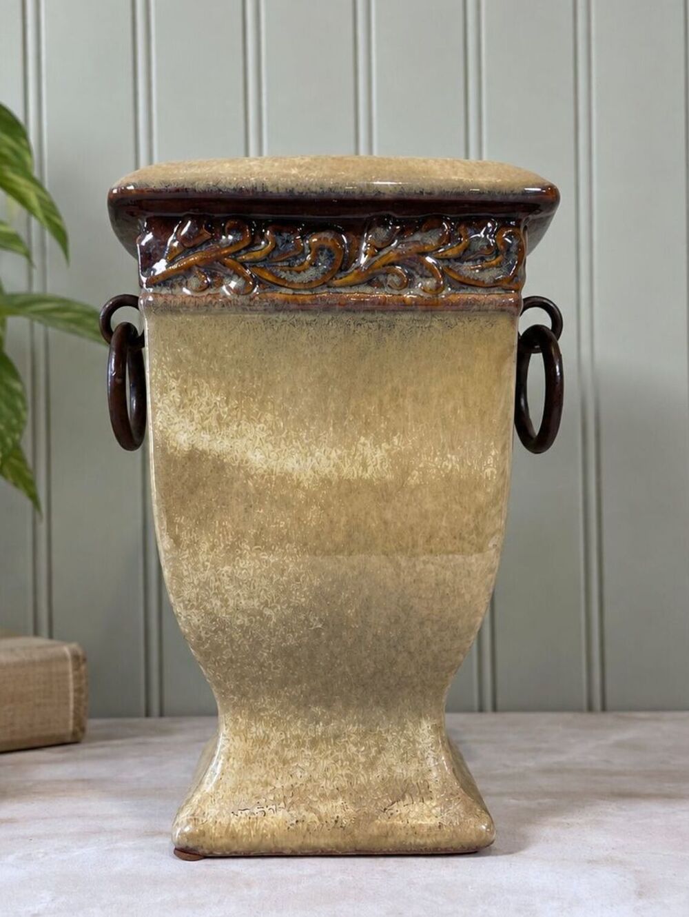 Vintage Nantucket Mediterranean Style Ceramic Vase Metal Handles 8.5"